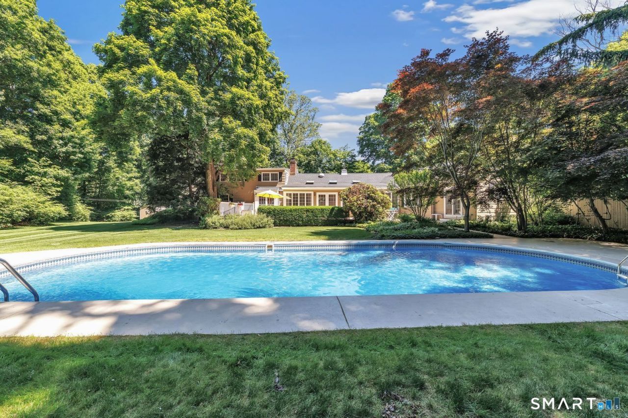 52 Mischa Hill, Trumbull, CT 06611 Main Photo