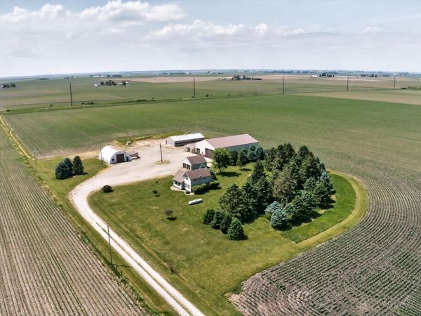 2996 Hwy 8, Dysart, IA 52224