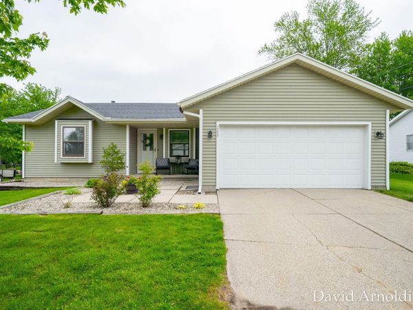 265 Country Club Road, Holland, MI 49423