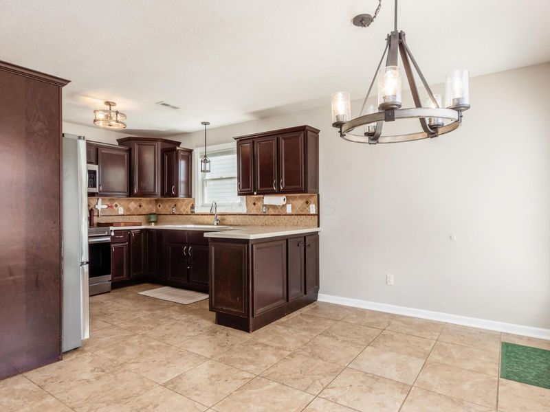 4759 Perlman Street , Unit 17, Columbus, OH 43228 Photo 11