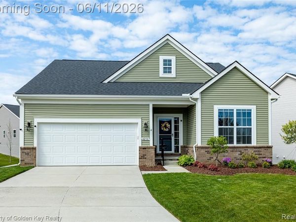 8238 Carston Lane, Green Oak Twp, MI 48116
