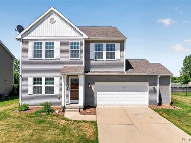 3524 Amber Oaks Drive , Howell Twp, MI 48855