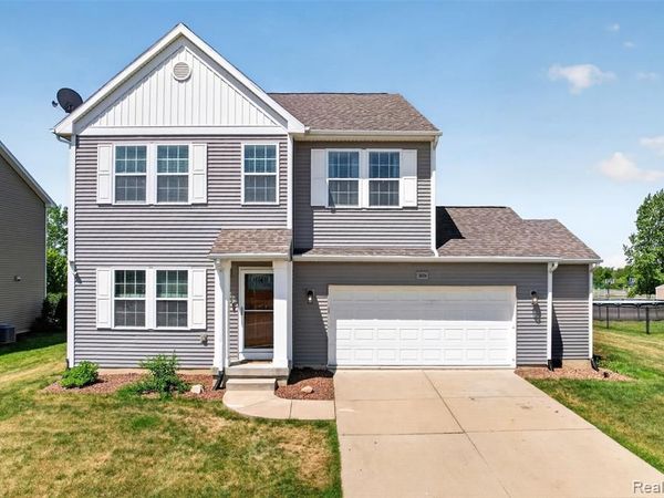 3524 Amber Oaks Drive , Howell Twp, MI 48855