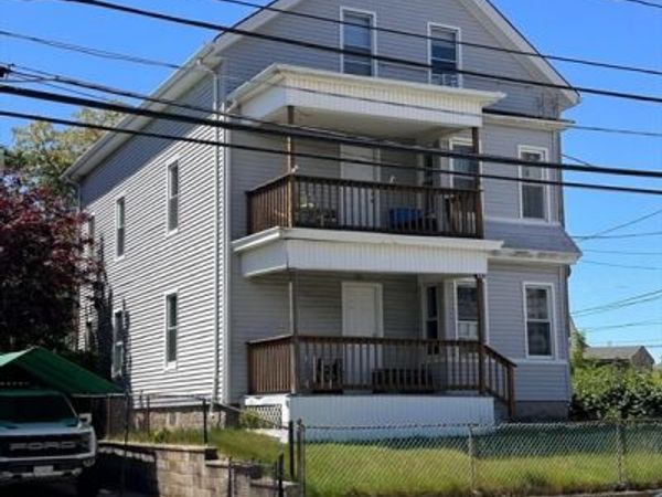 65 Brayton Ave, Unit 3, Fall River, MA 02721