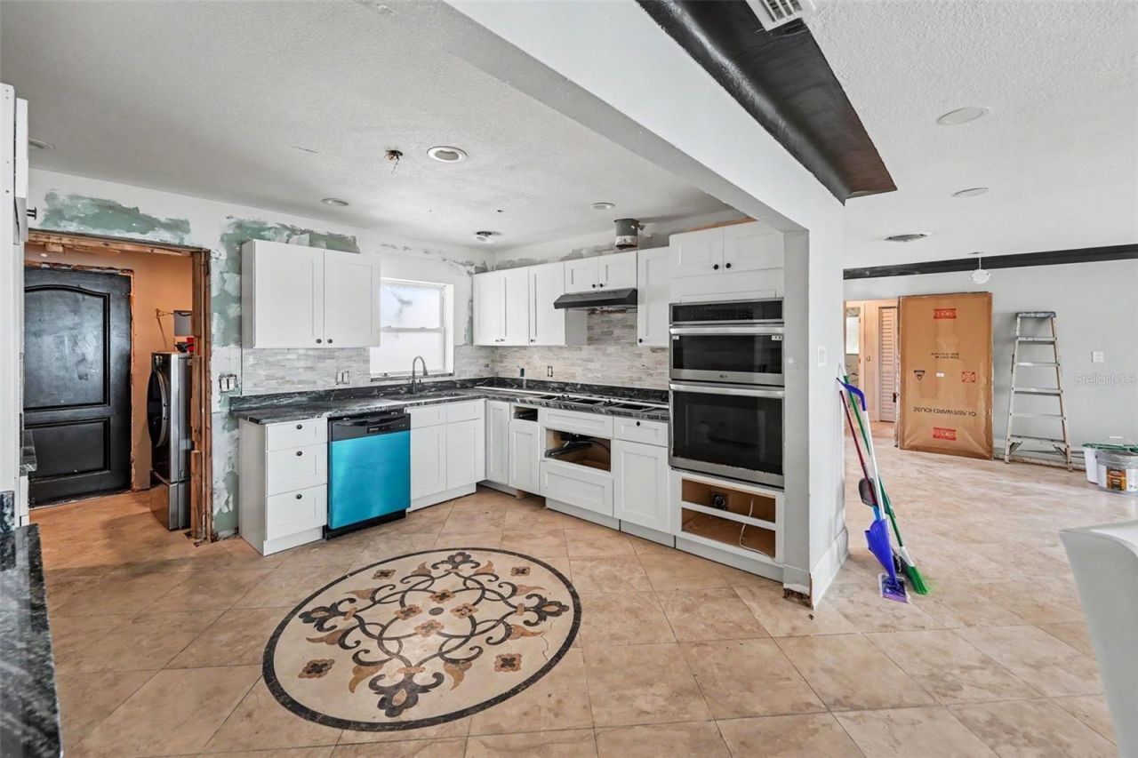 17323 Kennedy Drive, North Redington Beach, FL 33708 Photo