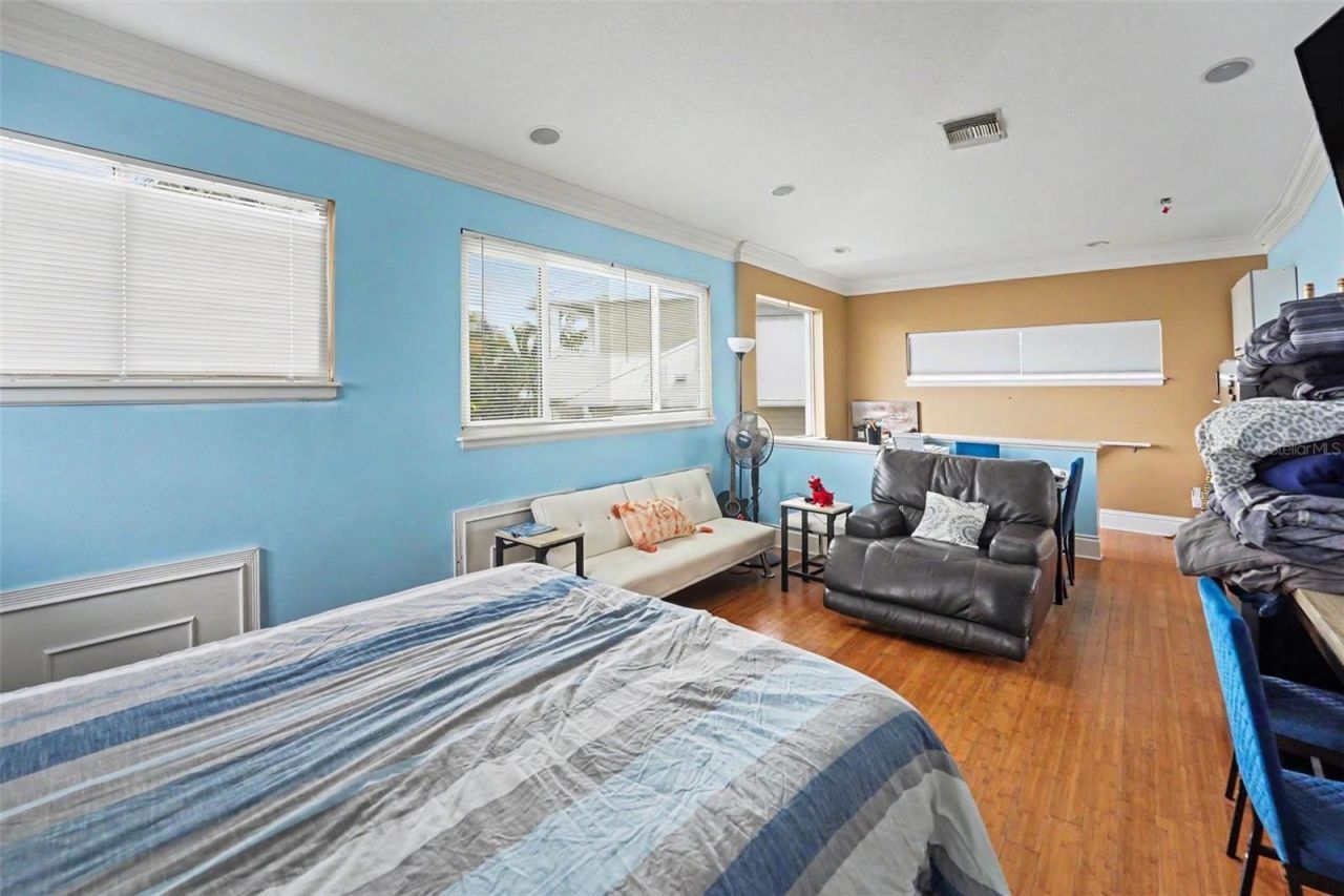 17323 Kennedy Drive, North Redington Beach, FL 33708 Photo