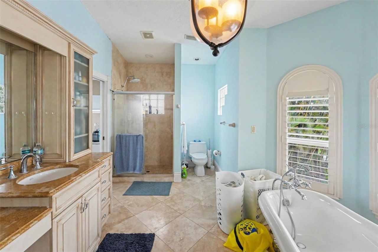 17323 Kennedy Drive, North Redington Beach, FL 33708 Photo