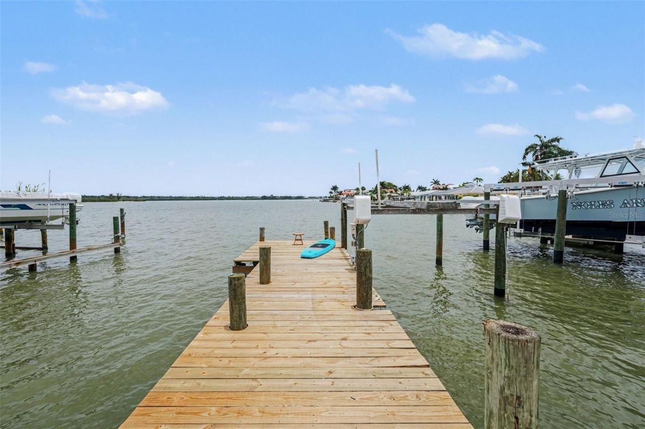 17323 Kennedy Drive, North Redington Beach, FL 33708 Photo
