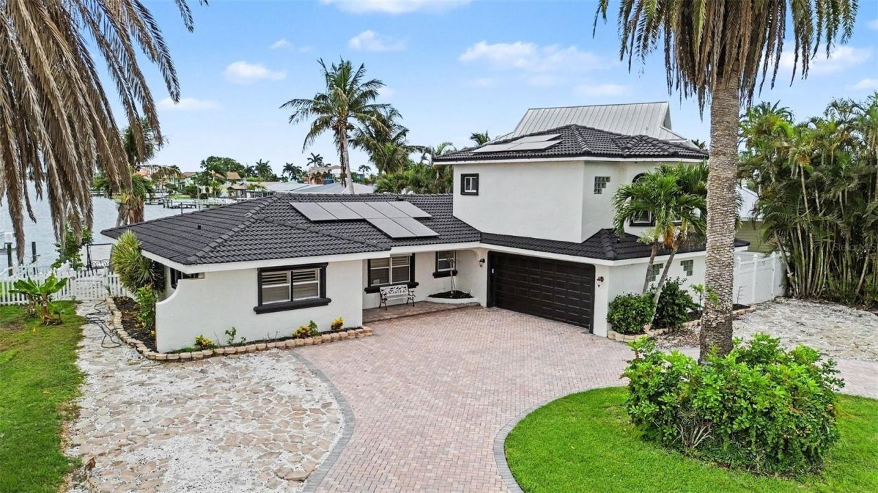 17323 Kennedy Drive, North Redington Beach, FL 33708 Photo
