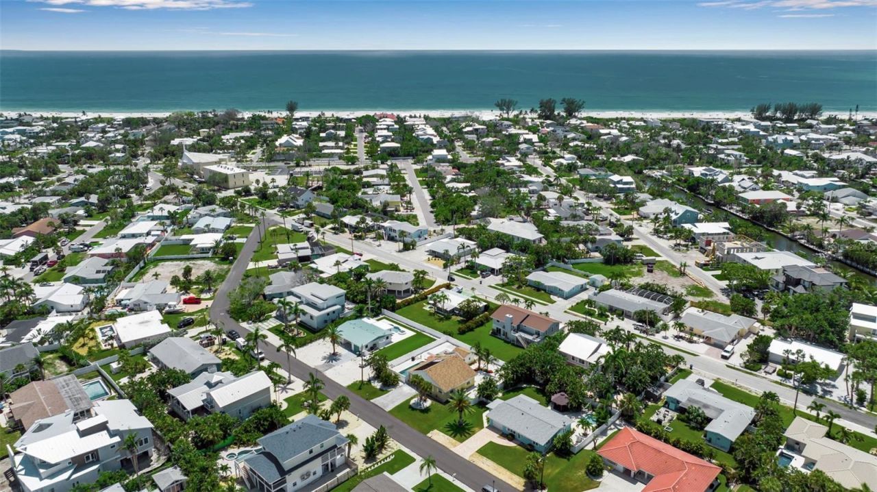 210 84th Street, Bradenton Beach, FL 34217 Photo