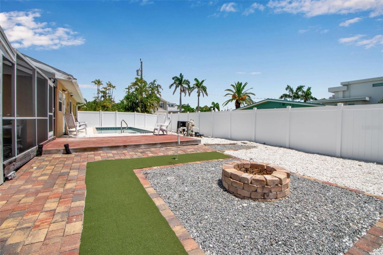 210 84th Street, Bradenton Beach, FL 34217 Photo