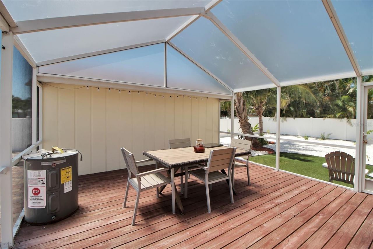 210 84th Street, Bradenton Beach, FL 34217 Photo
