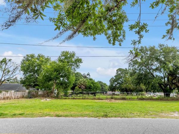 100 N PINE HILLS ROAD , ORLANDO, FL 32811