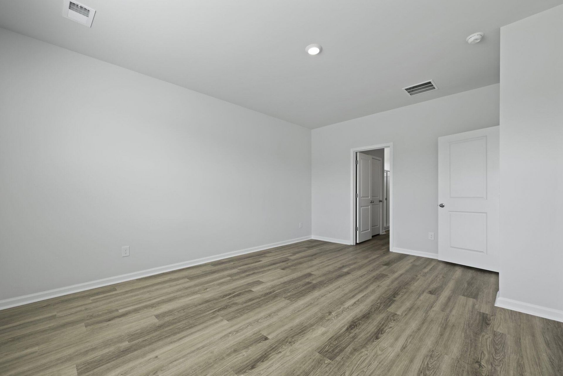 137 Lilac Grove Way Photo 8