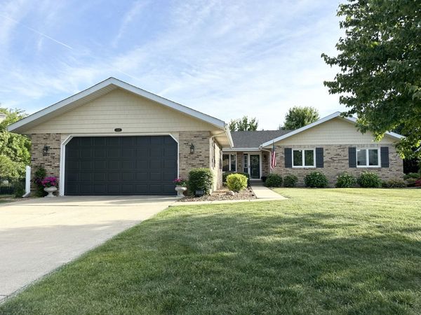 319 Berkshire Court , Bourbonnais, IL 60914