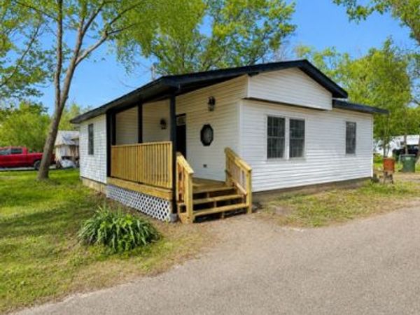 110 N Robert Drive, Godley, IL 60407