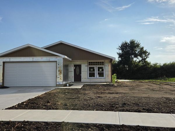 1502 Lilac Lane, Harvard, IL 60033