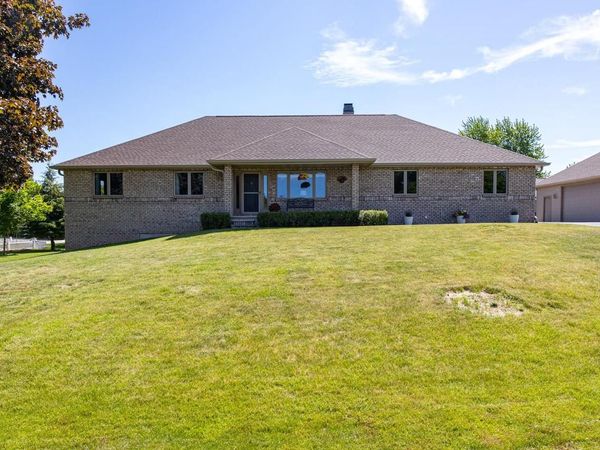 N1434 HIGHGREEN COURT, Greenville, WI 54942