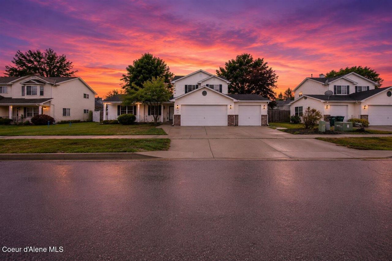 9166 N Entiate Dr  primary photo