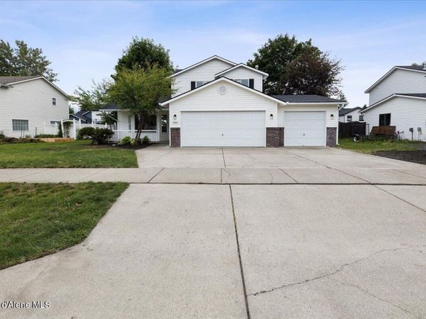 9166 N Entiate Dr , Hayden, ID 83835