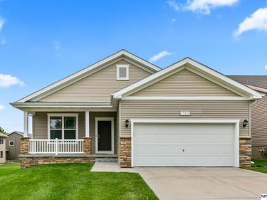 17611 Sahler Street, Omaha, NE 68116