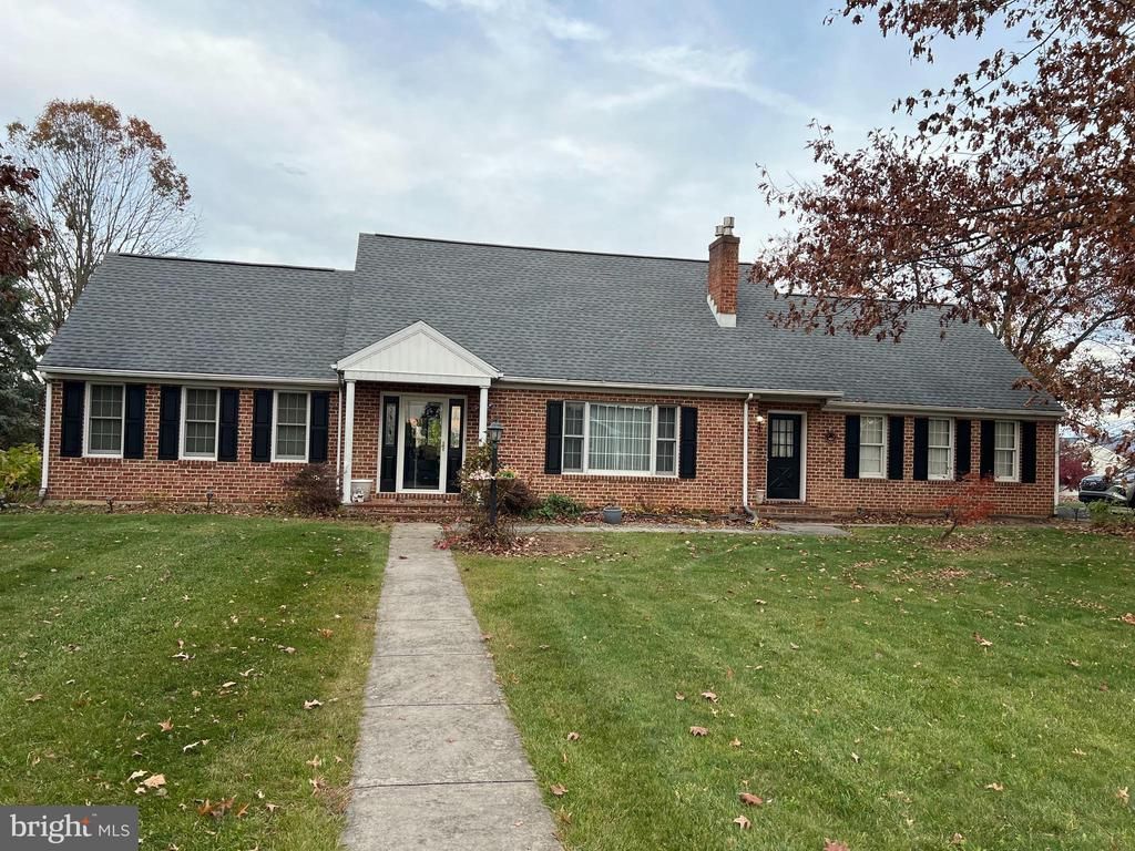 515 STARR AVENUE, CHAMBERSBURG, PA 17202