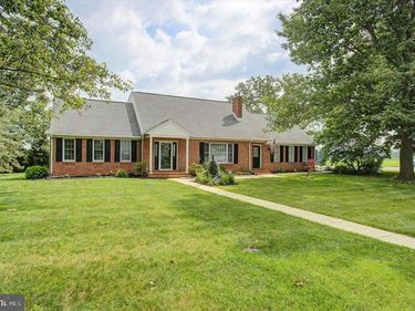 515 STARR AVENUE, CHAMBERSBURG, PA 17202