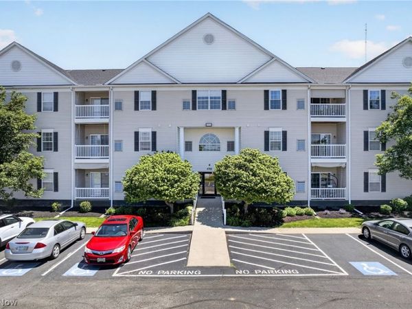 4703 Hills And Dales Road NW, Canton, OH 44708