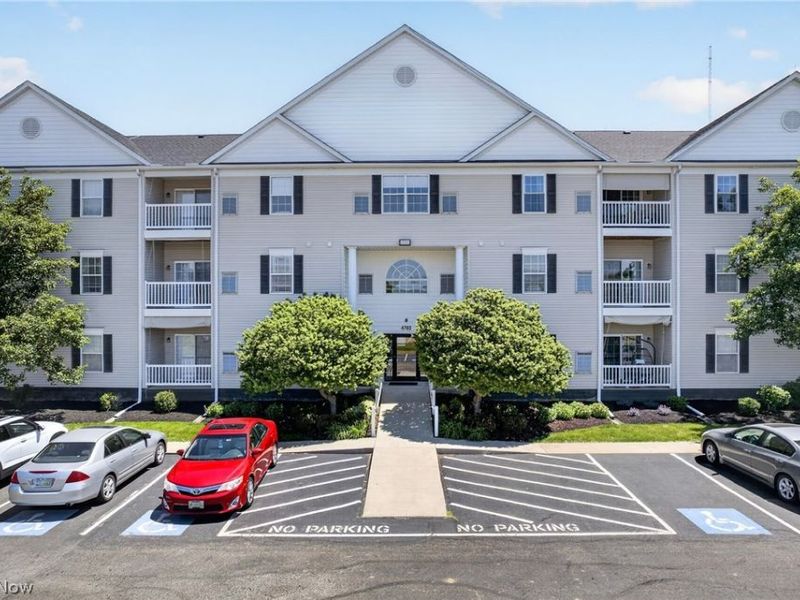 4703 Hills And Dales Road NW, Canton, OH 44708 Photo 1