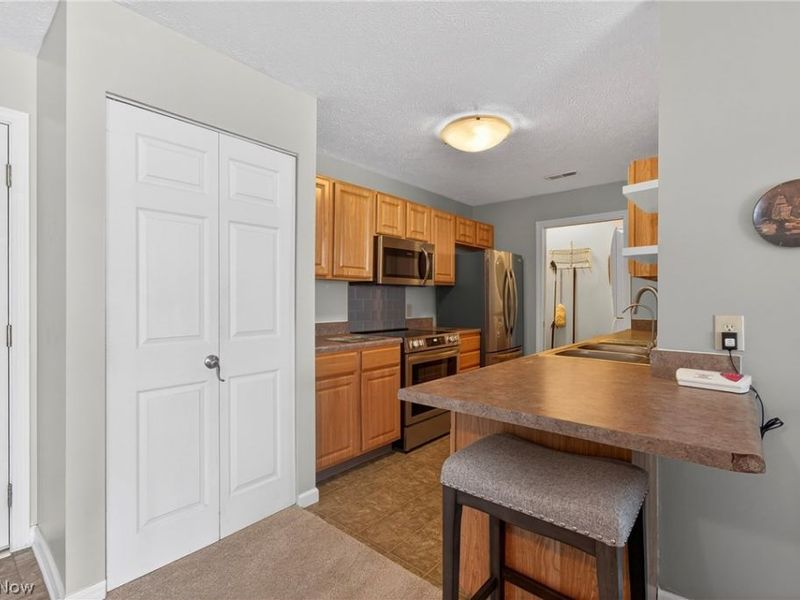 4703 Hills And Dales Road NW, Canton, OH 44708 Photo 10
