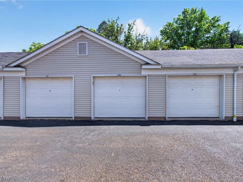 4703 Hills And Dales Road NW, Canton, OH 44708 Photo 19