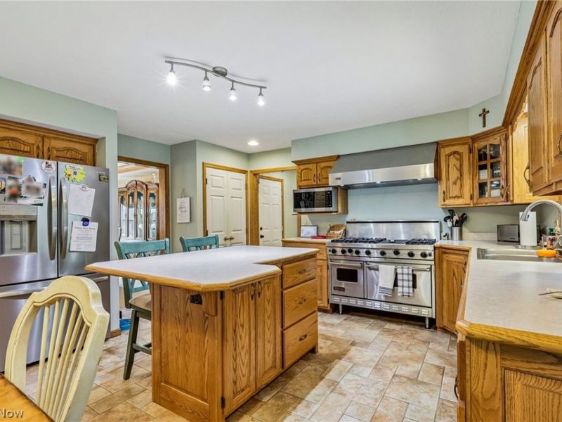 3749 Turnberry Drive , Medina, OH 44256 Photo 7