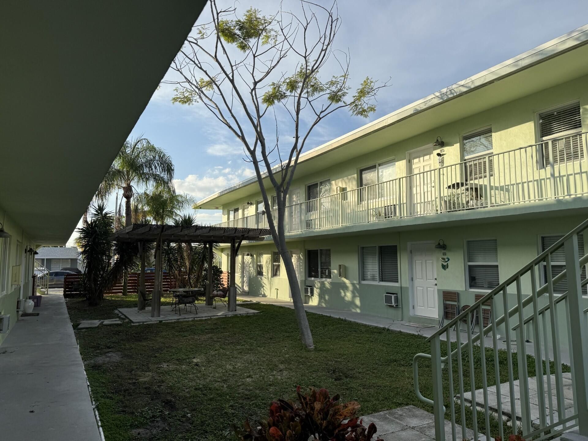 1118 N H Street, Unit 4, Lake Worth Beach, FL 33460 Photo