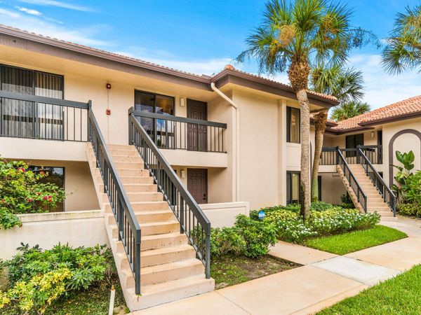 5151 W Club Circle, Unit 206, Boca Raton, FL 33487