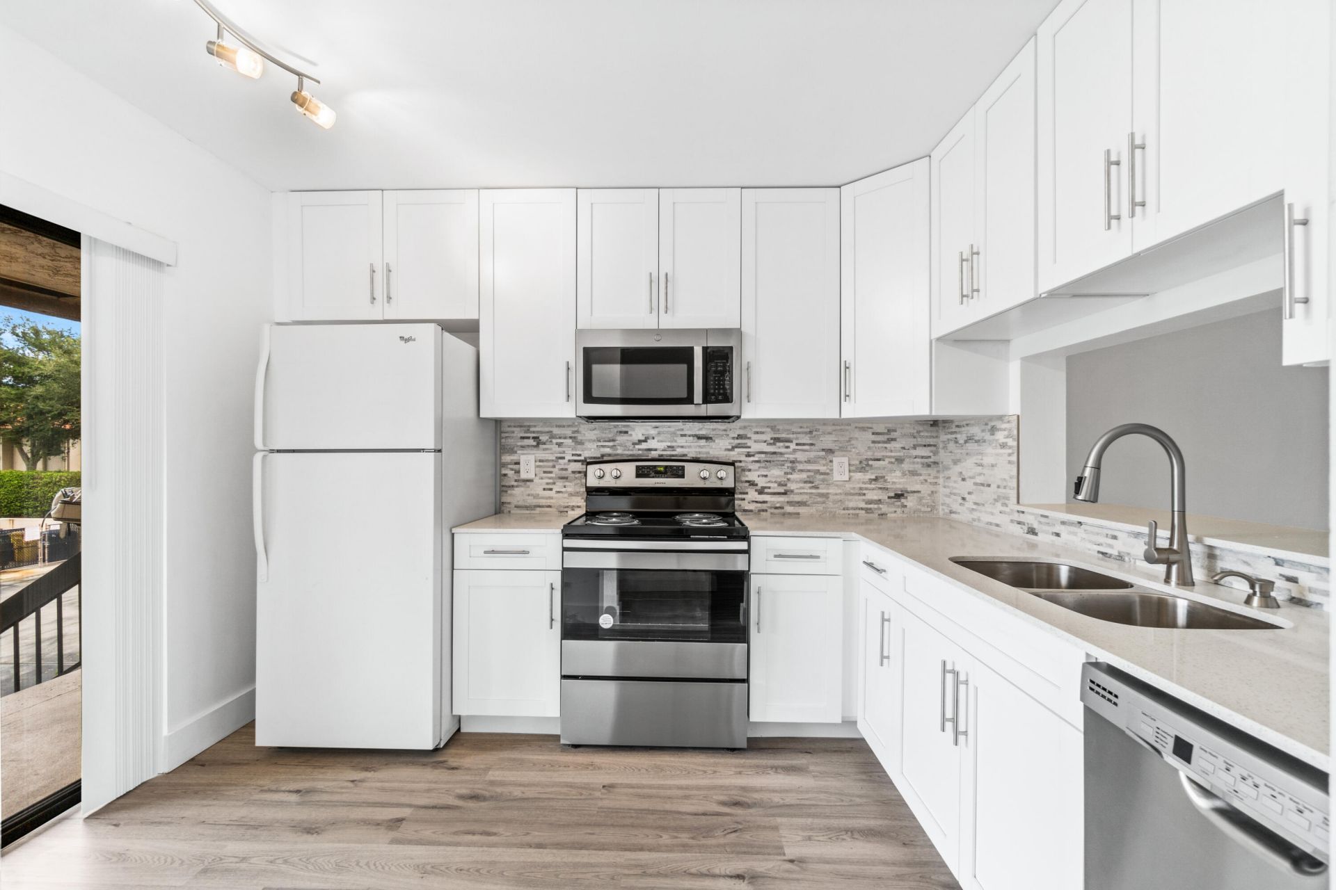 5151 W Club Circle, Unit 206, Boca Raton, FL 33487 Photo