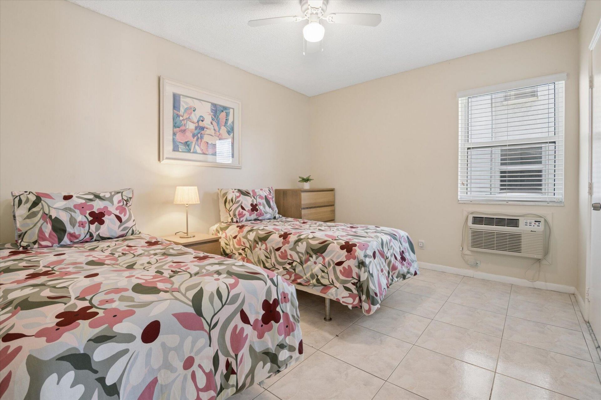 720 Orton Avenue, Unit 206, Fort Lauderdale, FL 33304 Photo