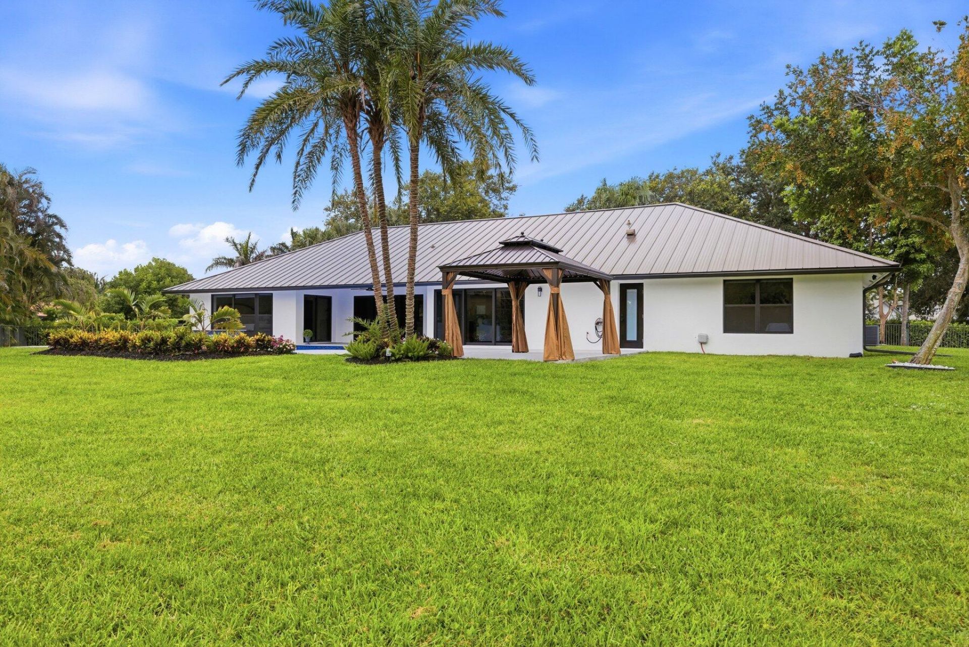 15555 De Havilland Court, Wellington, FL 33414 Photo
