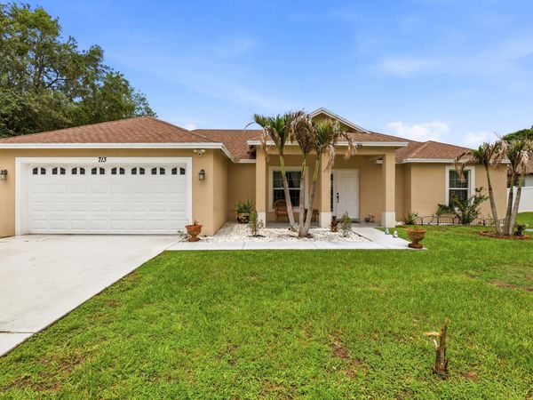 713 NW Biscayne Drive, Port St. Lucie, FL 34983
