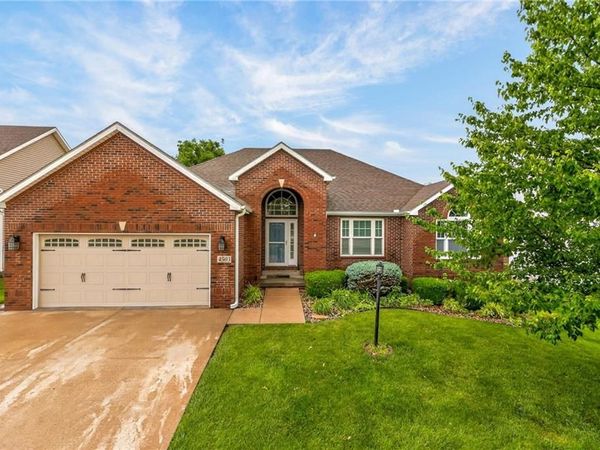 4503 S Wilshire Drive, St Joseph, MO 64506