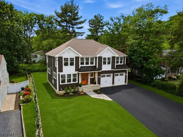 21 Valemont Way, Summit, NJ 07901