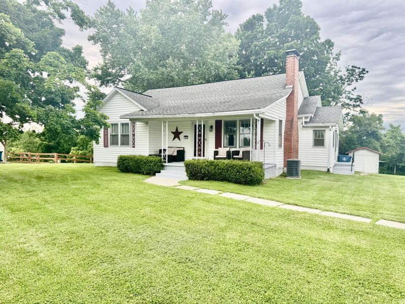 306 Sunset Drive, Williamstown, KY 41097 Photo 2