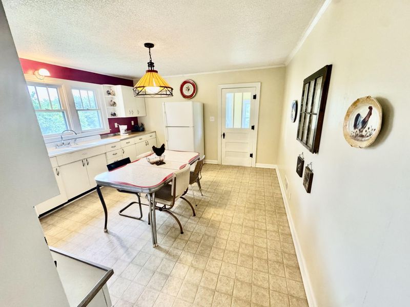 306 Sunset Drive, Williamstown, KY 41097 Photo 8