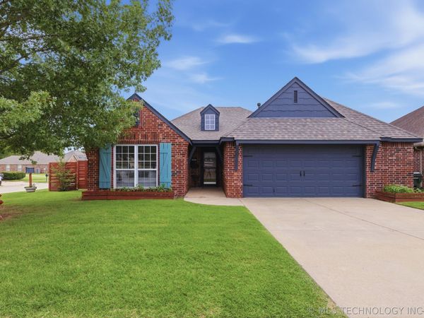 11827 N 117th East Avenue, Collinsville, OK 74021