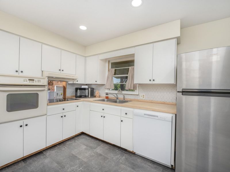 15692 Carson Road , Mount Vernon, OH 43050 Photo 7