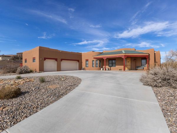 2133 Gazelle Road NE, Rio Rancho, NM 87124