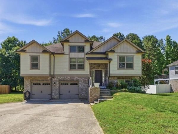 9023 Wood Dale Lane, Unit 202, Hixson, TN 37343