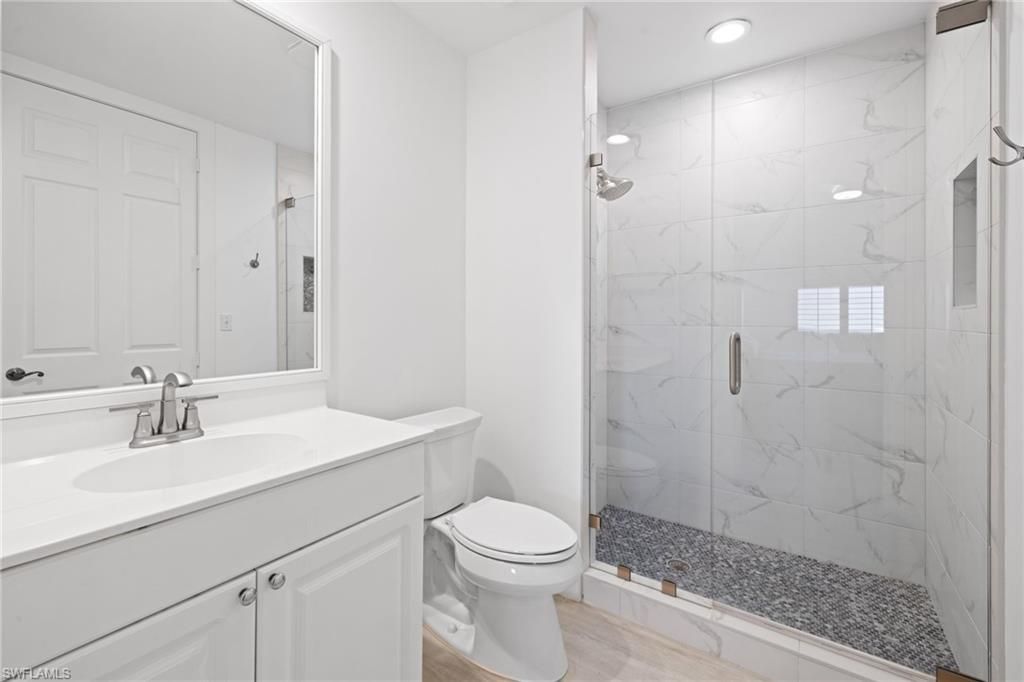 400 Flagship Dr, Unit 1104, Naples, FL 34108 Photo