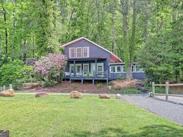 89 Arkansas Lane, Tiger, GA 30576