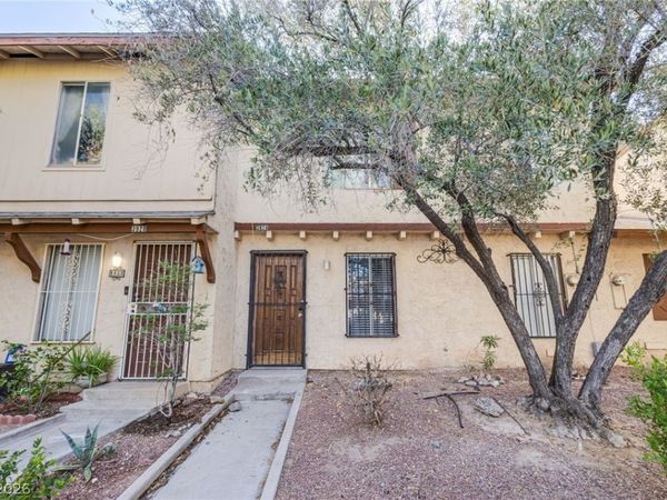 3924 Voxna Street , Las Vegas, NV 89119