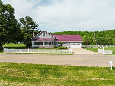 7759 Eddie Hill Road SE, Uhrichsville, OH 44683